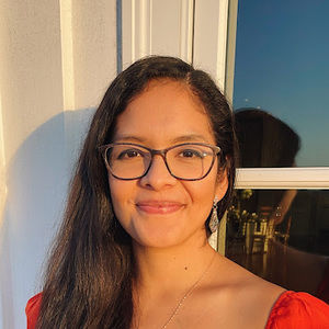 Meet your Posher, Daniela